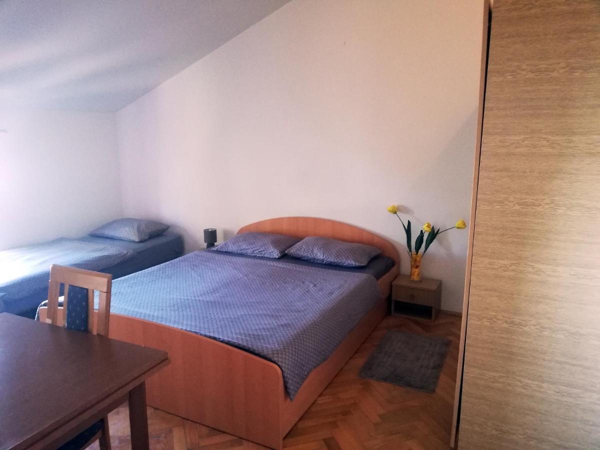 Danyja Apartments Светі Филип-і-Яков Екстер'єр фото