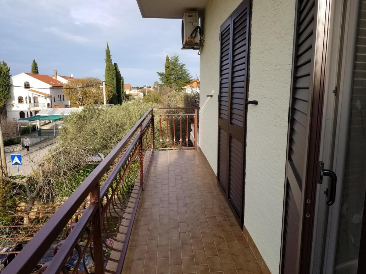 Danyja Apartments Светі Филип-і-Яков Екстер'єр фото