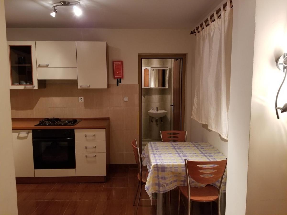Danyja Apartments Светі Филип-і-Яков Екстер'єр фото
